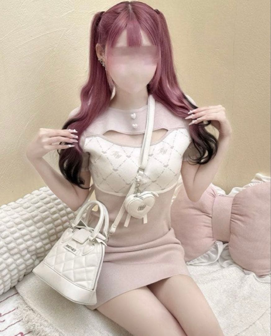 試着のみ　MWモノグラムバイカラーワンピース　ハニーミュウ　フリーサイズ　ピンク