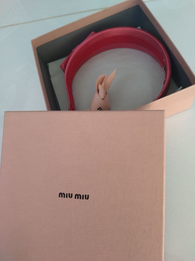 SALE！ミュウミュウ　リボン　カチューシャ