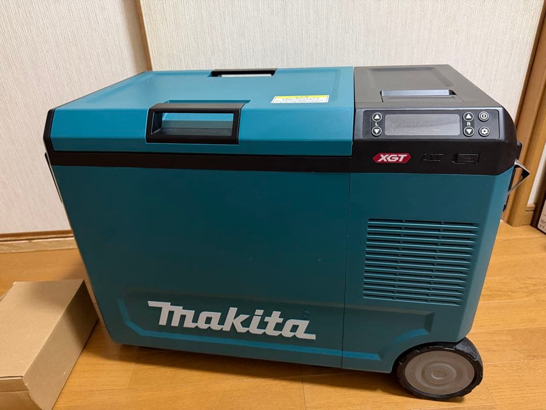 【美品】Makita マキタ保冷温庫　CW004GZ