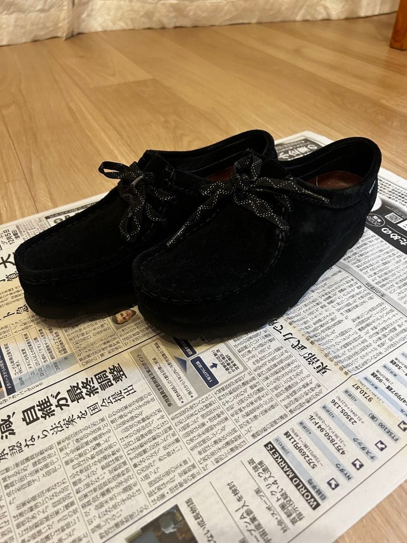 クラークス　ワラビー　GORE-TEX黒スエード