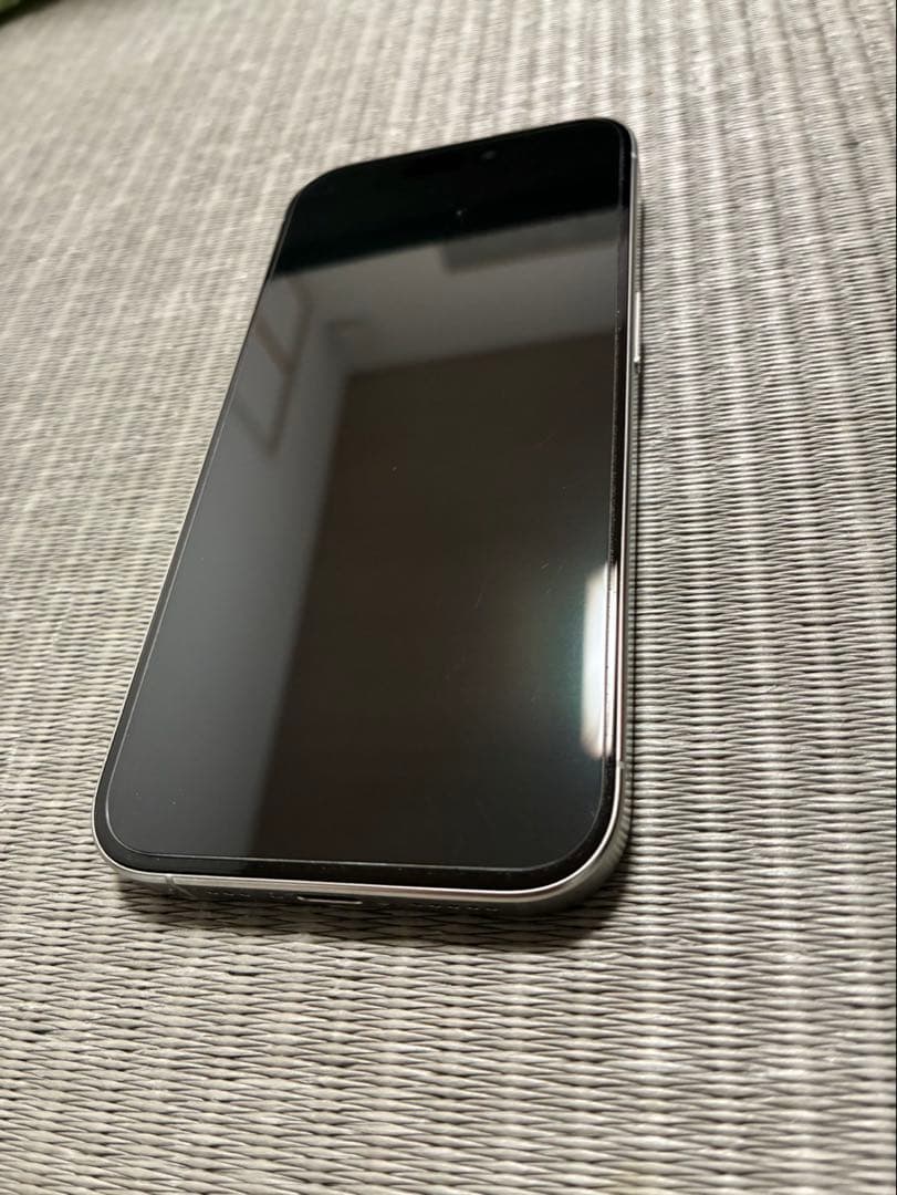 【美品、早い者勝ち】Apple iPhone 15Pro 本体