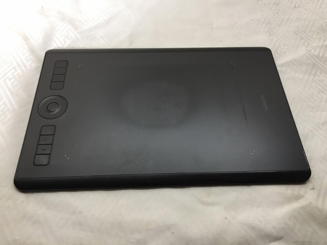 Wacom Intuos Pro PTH-660 ペンタブレット本体