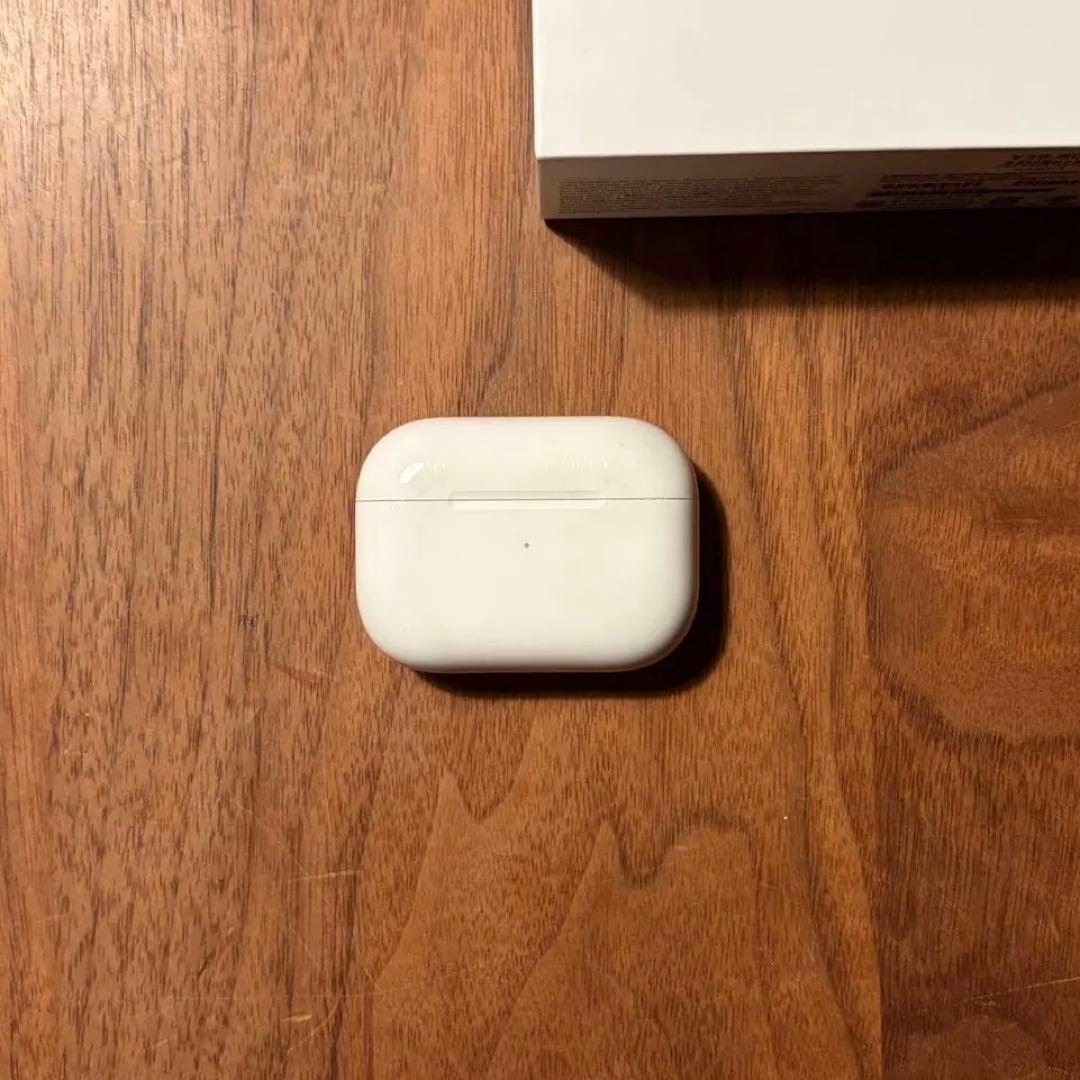 Apple AirPods Pro 2 第2世代 MagSafe 充電ケース付