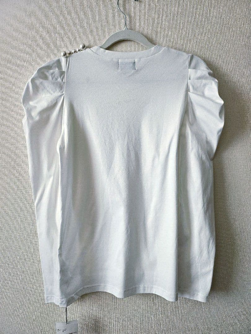 新品未使用hue day to evening☆フリルスリーブロングTシャツ