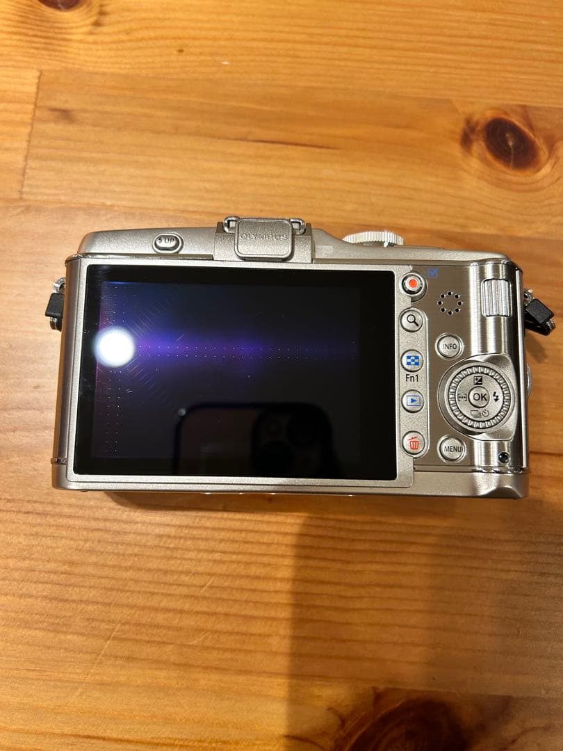 【美品】OLYMPUS オリンパス　ミラーレス一眼 E-P3 レンズキット