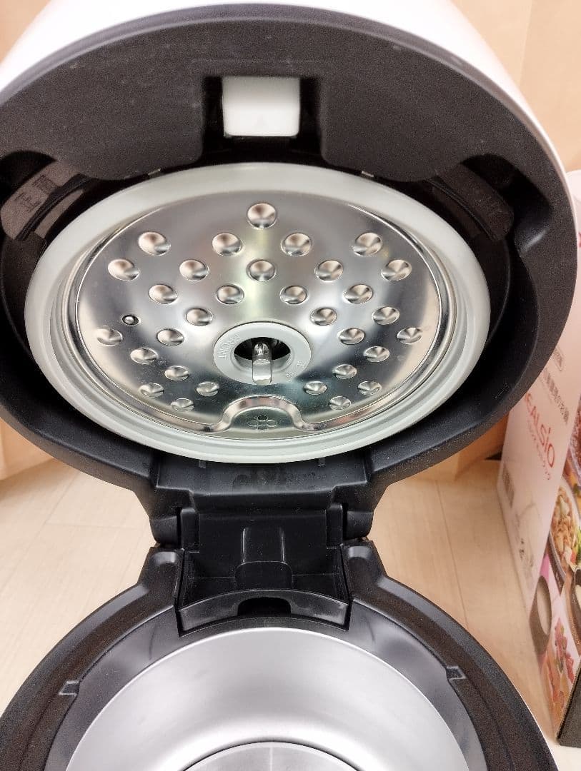 美品　 SHARP ヘルシオホットクックKN-HW10E-W