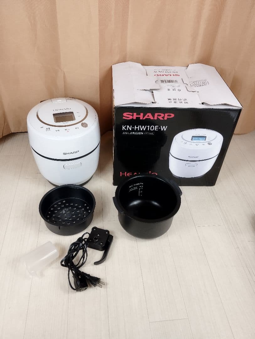 美品　 SHARP ヘルシオホットクックKN-HW10E-W