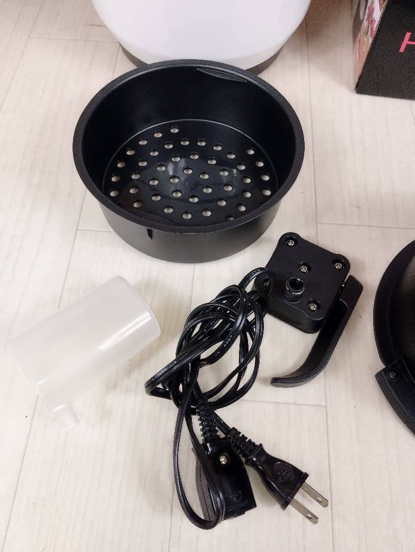 美品　 SHARP ヘルシオホットクックKN-HW10E-W