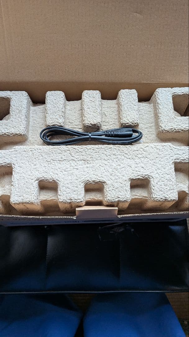 TOSHIBA　SD/USB/CDラジオ　TY-CWX80