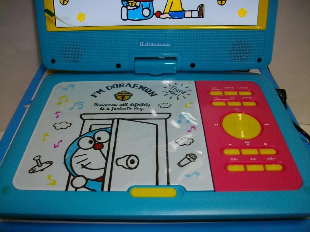 ドラえもん 9inchDVDプレーヤー PDVD-V09DORA 新品同様