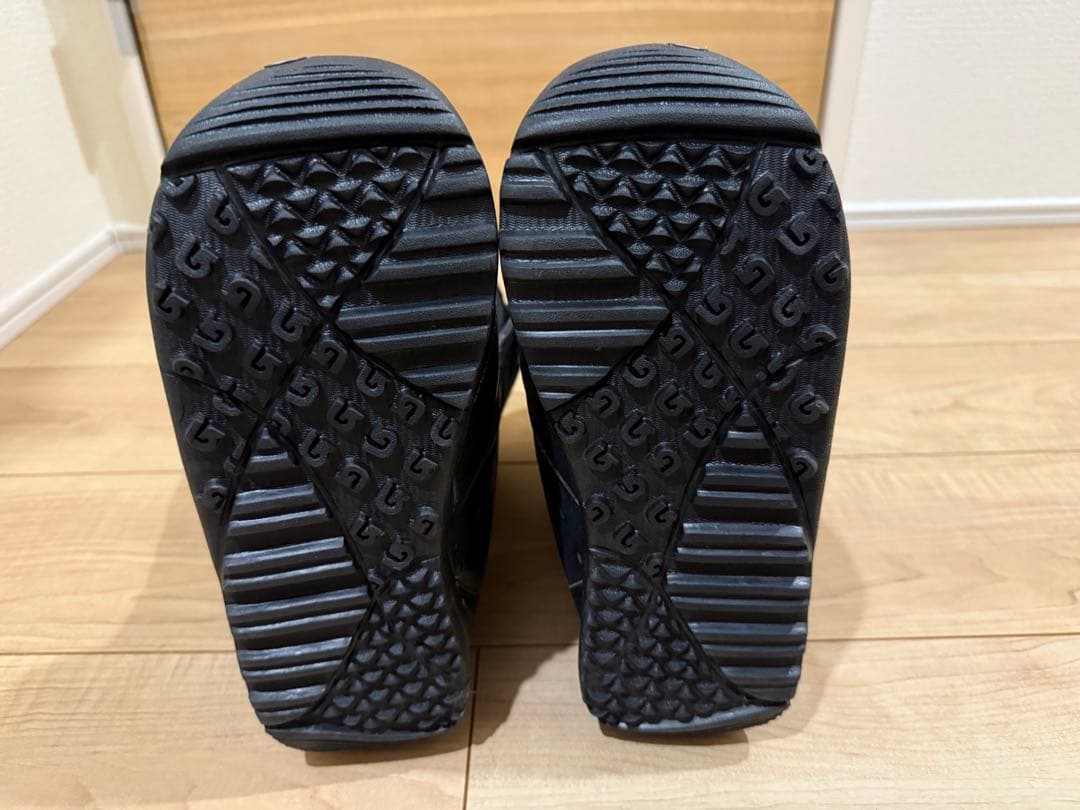 ★３回使用の美品　BURTONスノーボードブーツ BOAシステム