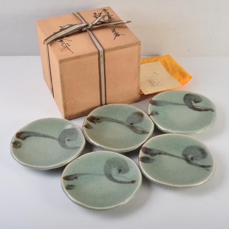 みゆ　天神窯　山田健吉作　青瓷絵　銘々皿　五客　共布共箱　C　9098