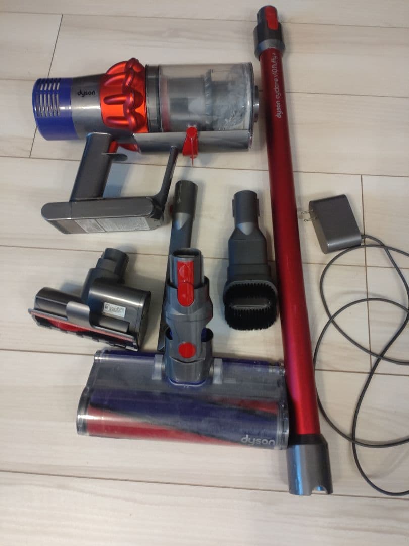 ダイソン　SV12.-V10 掃除機