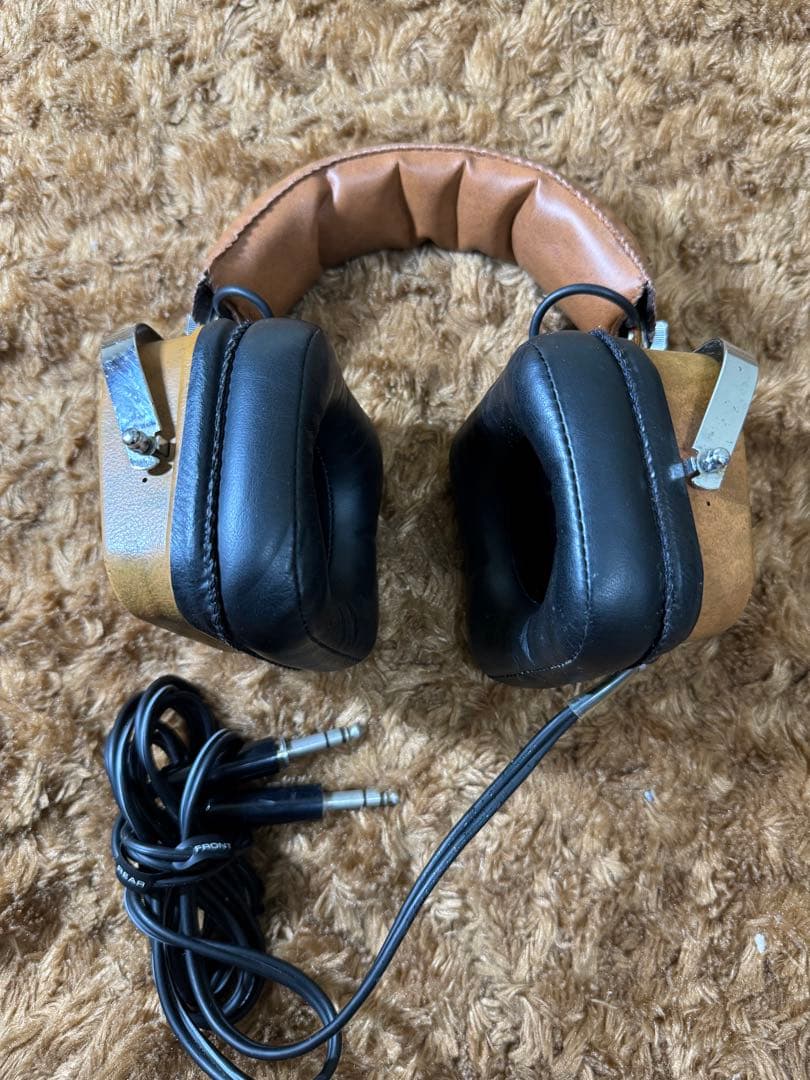 日立 HITACHI 4チャンネル ヘッドフォン HD-404