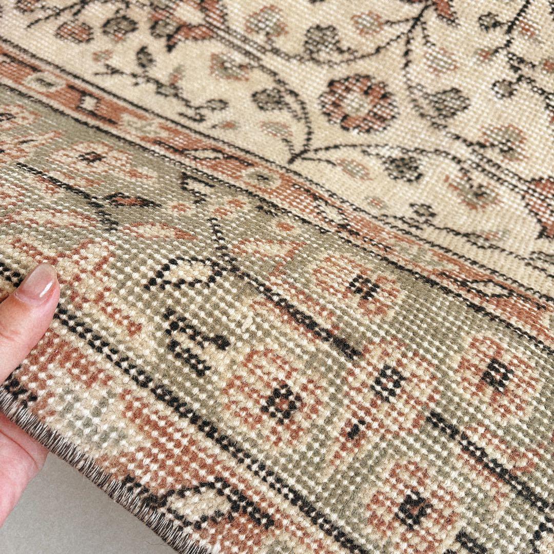 hyokoさま専用トルコ　ヴィンテージラグ　グリーン　ベージュ　フローラル