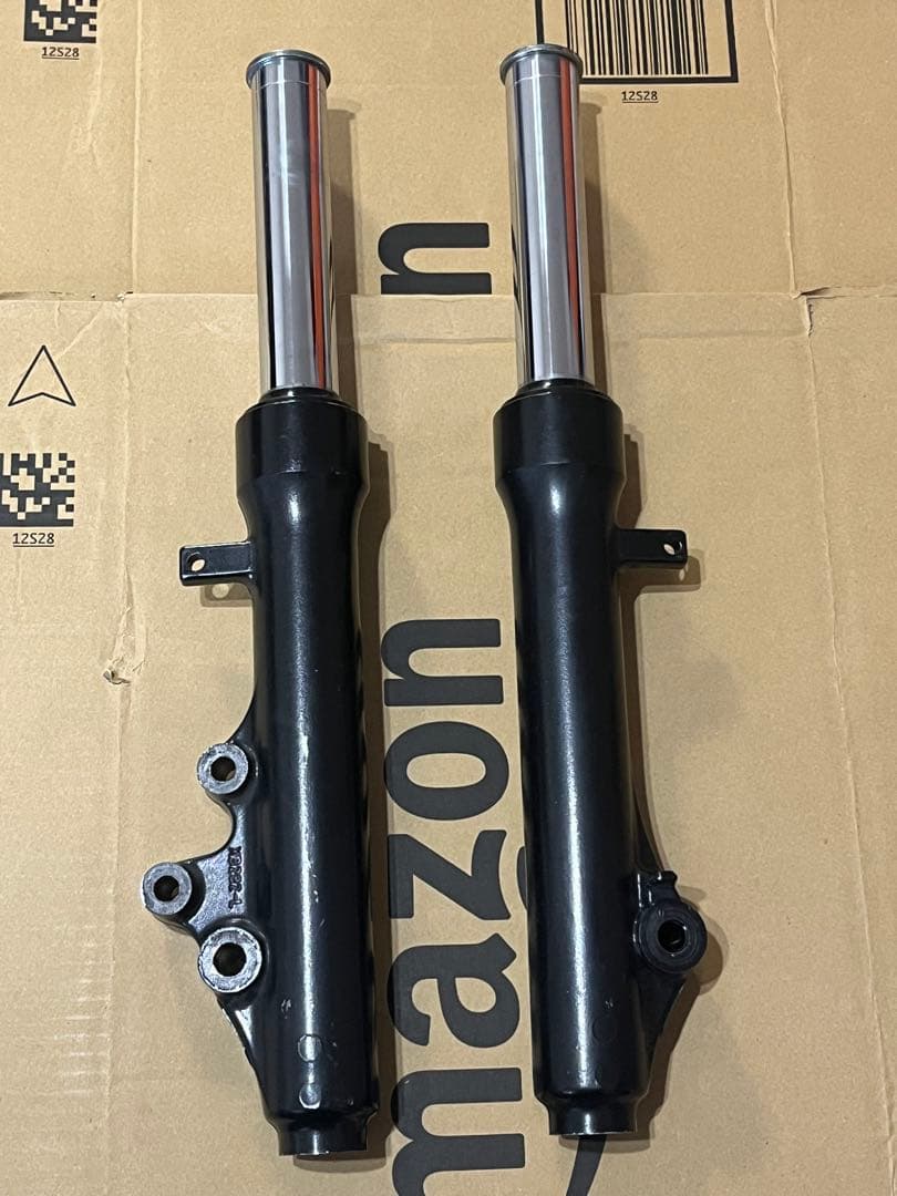 アドレスv125g 純正品　フロントフォーク