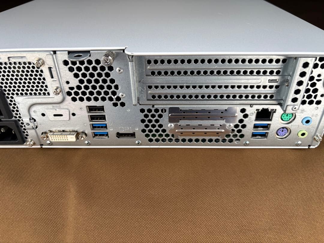 富士通 ESPRIMO 第8世代i3 メモリ16G SSD＋HDD Win11