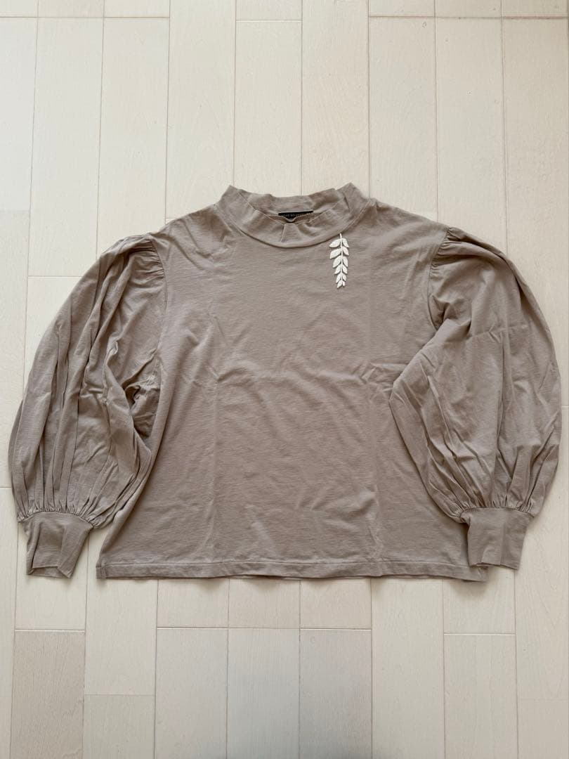 ミナペルホネン ali オフタートルネックカットソー