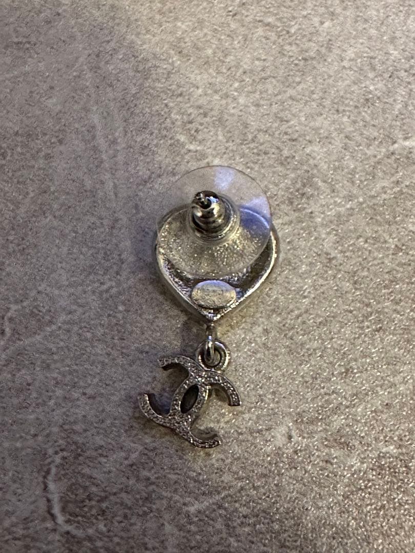 CHANEL シャネル シルバー ハート CCロゴ 片耳用ピアス 正規品