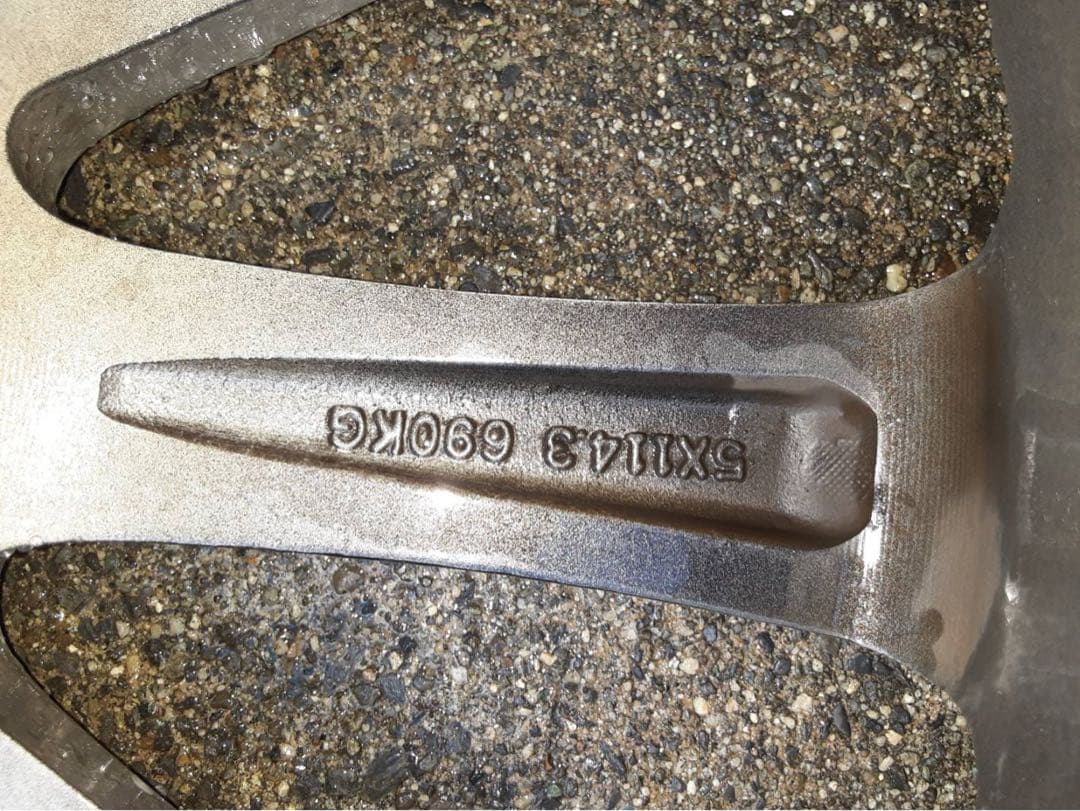 レクサスnx BRIDGESTONE18インチ225/60R18スタッドレス