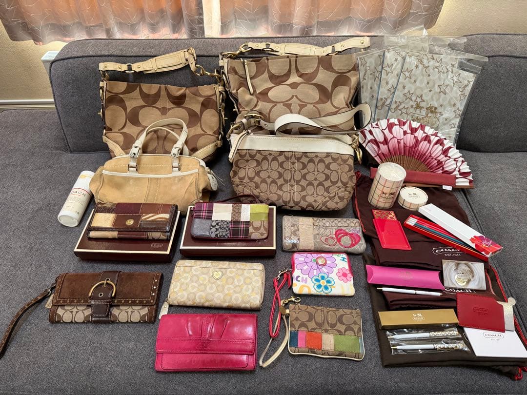 コーチ バッグ　財布　ノベルティ　大量　訳あり　福袋　coach まとめて