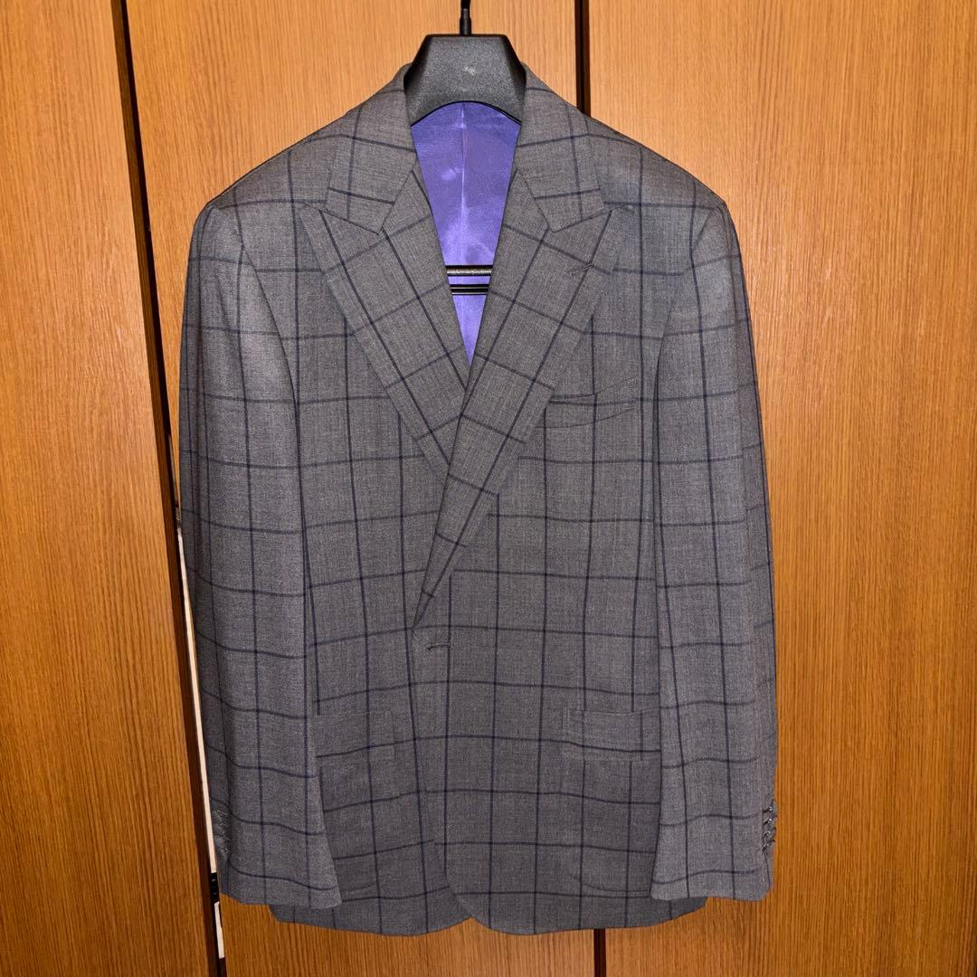 ロロピアーナ　スーツ