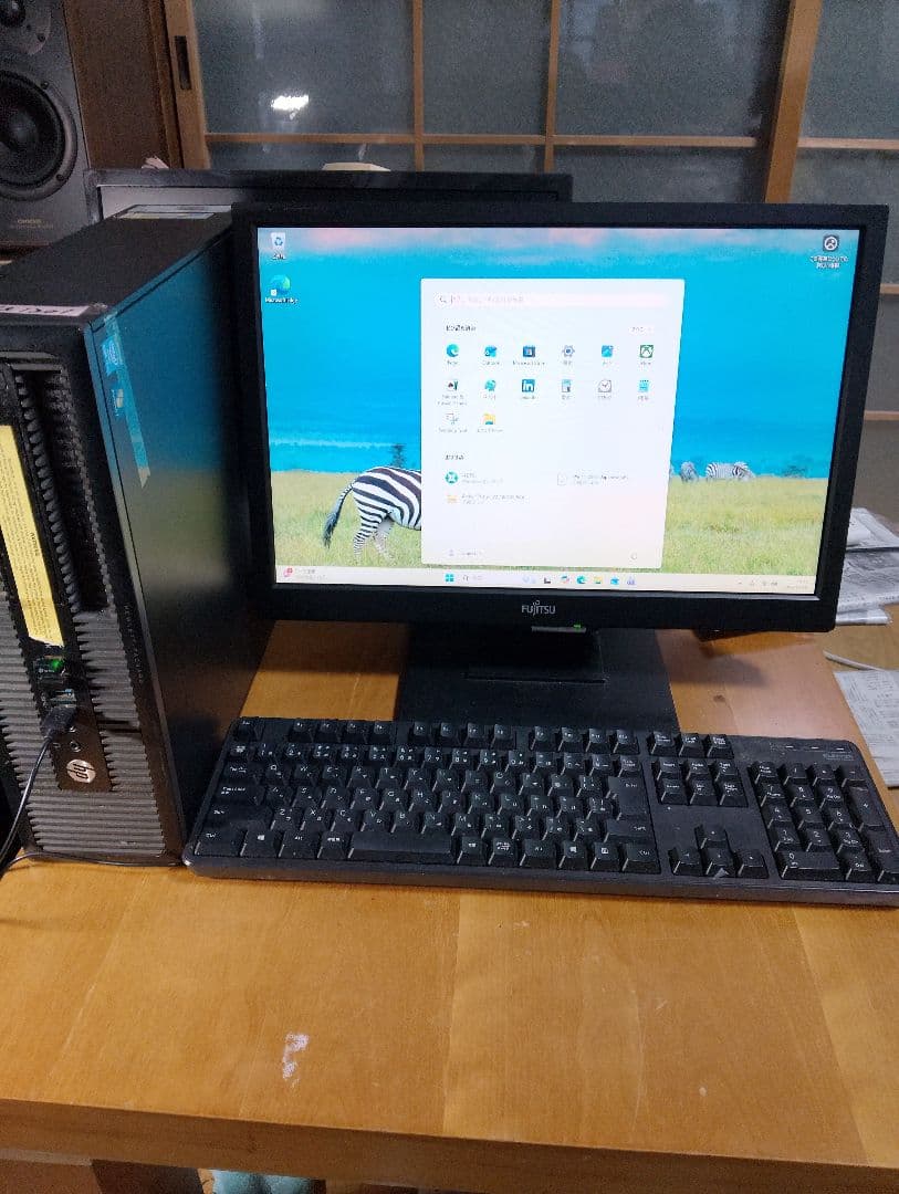 HP Elite Dask800 G1 + 22インチ ディスプレイ