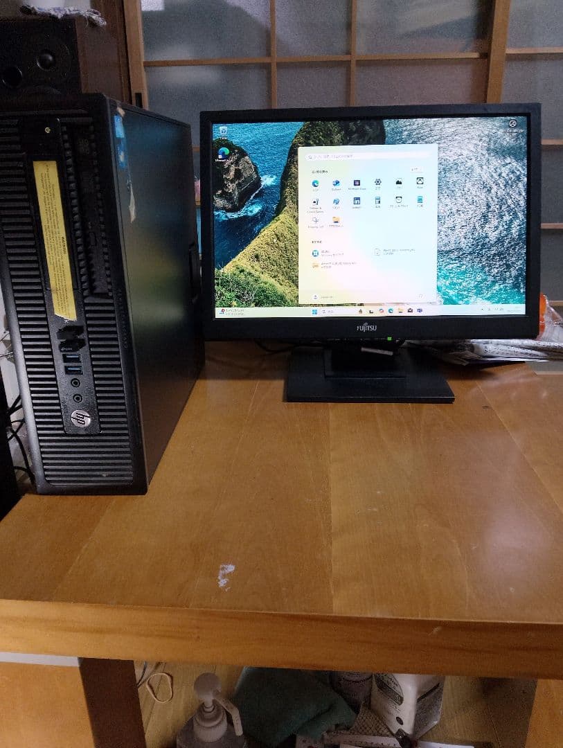 HP Elite Dask800 G1 + 22インチ ディスプレイ