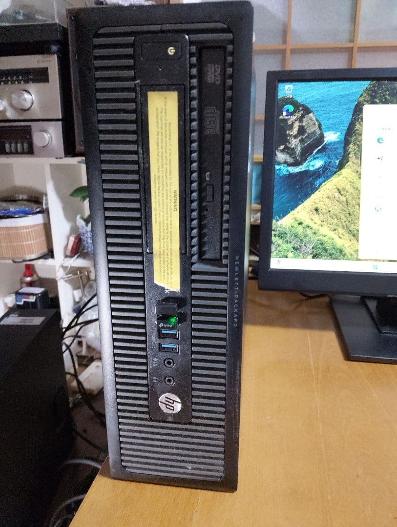 HP Elite Dask800 G1 + 22インチ ディスプレイ