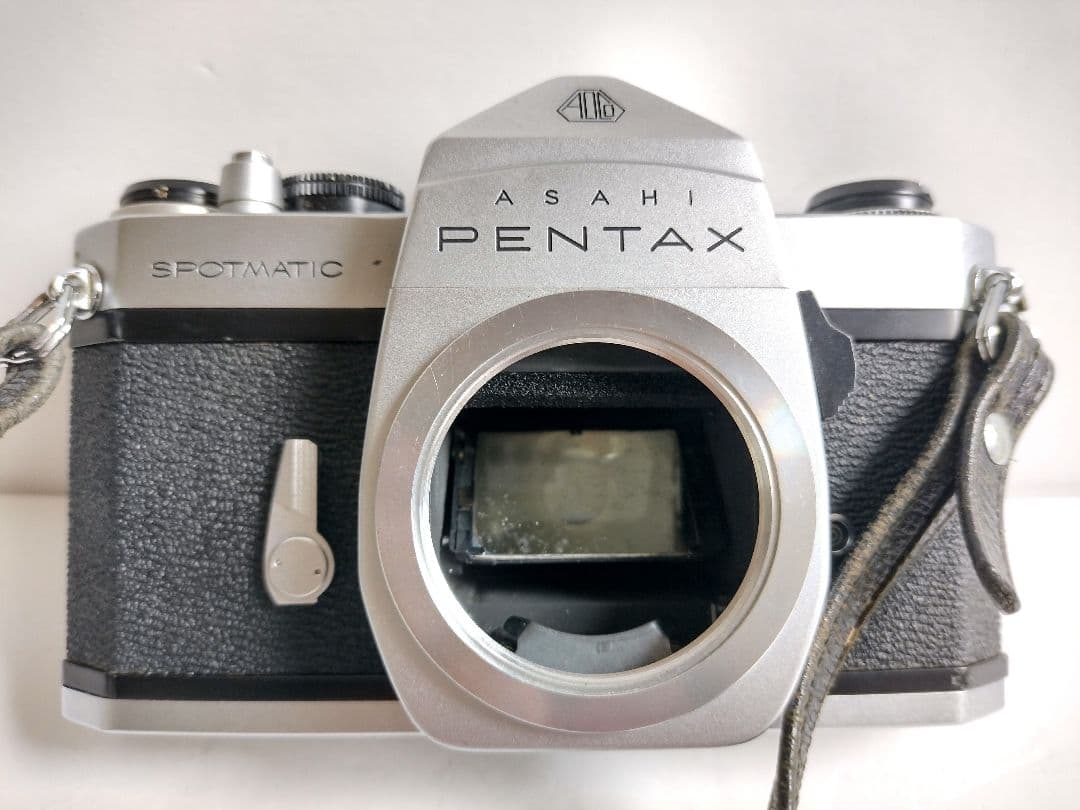 142【匿名配送】 ペンタックス SP 一眼レフ フィルムカメラ 露出計OK