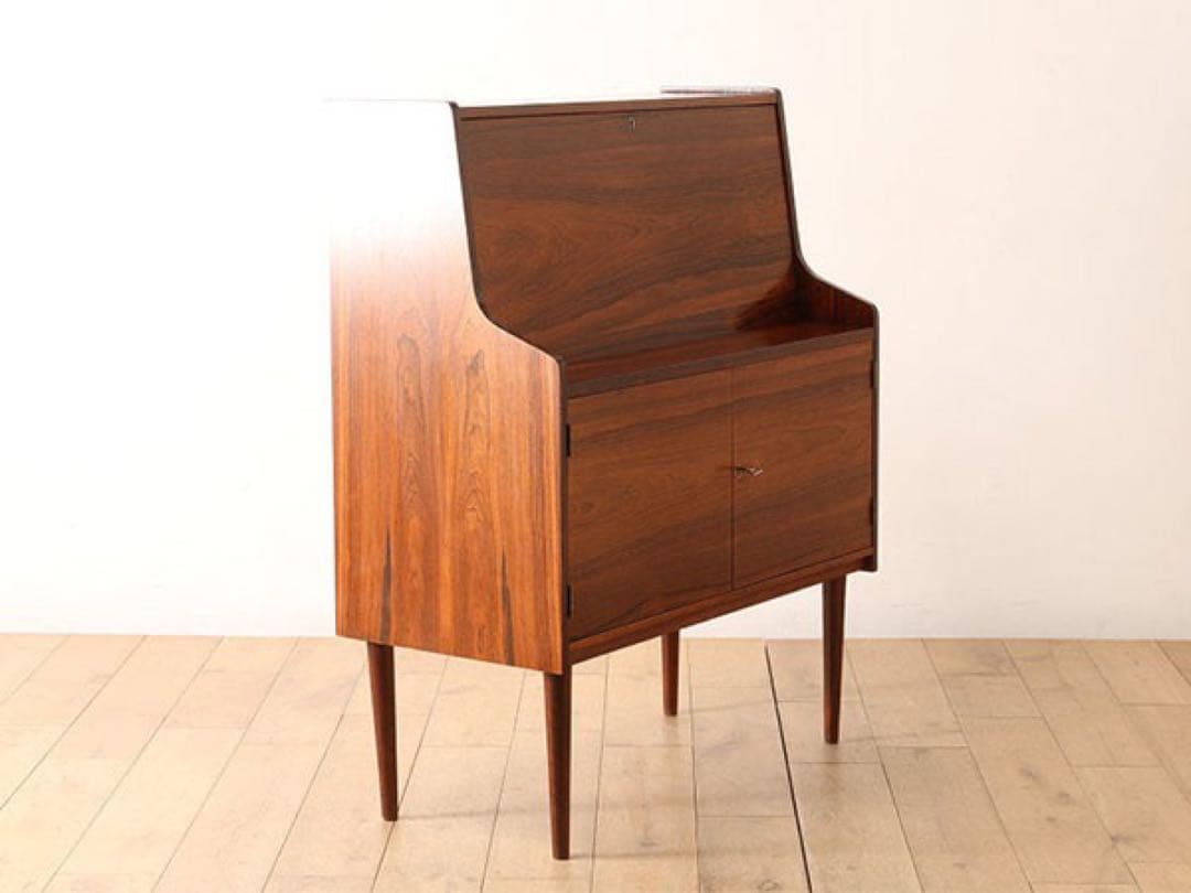 Lloyd’s Antiques ロイズアンティークス　ビューロー　ビンテージ