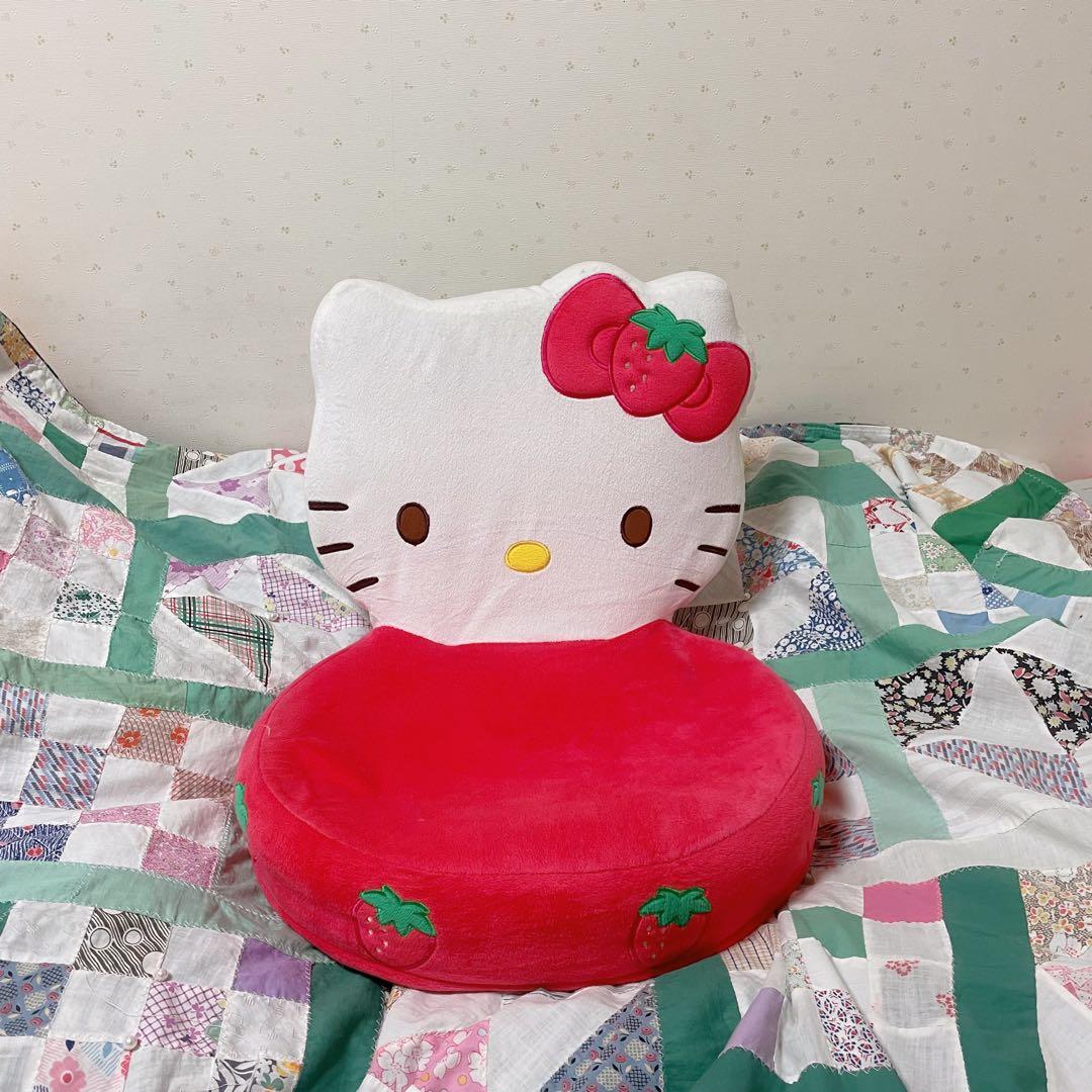 ハローキティ　苺キティ　座椅子