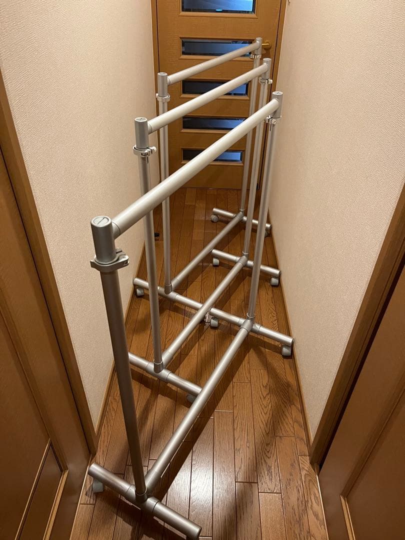 アルミ製　伸縮ハンガーラック　キャスター付　無印良品　廃番　3台