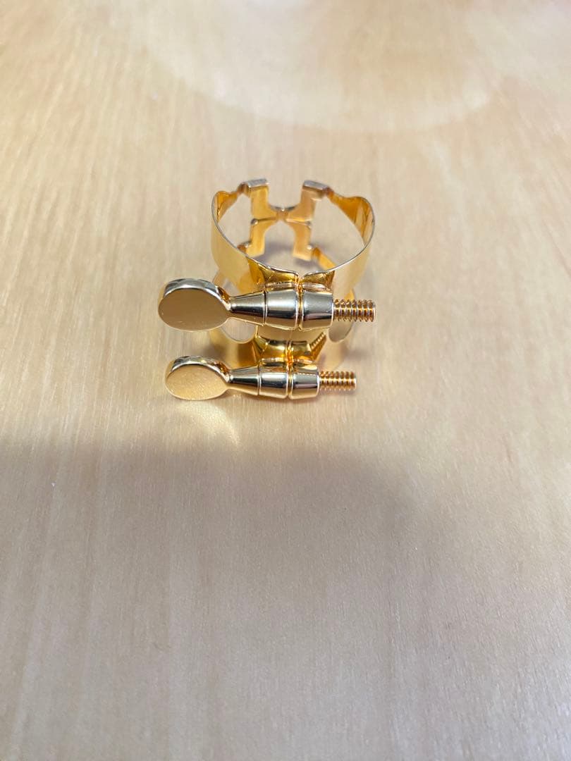 ハリソンハーツ アルトサックスリガチャー ゴールドプレート HALISON