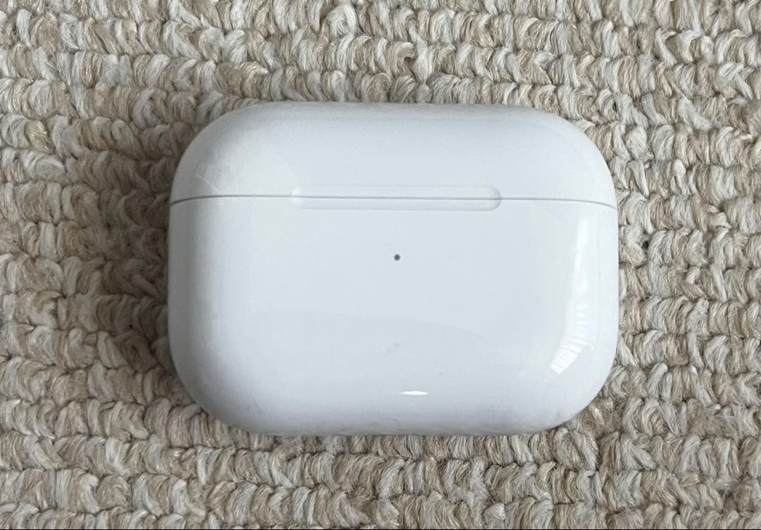 AirPods pro 第二世代 ケースのみ