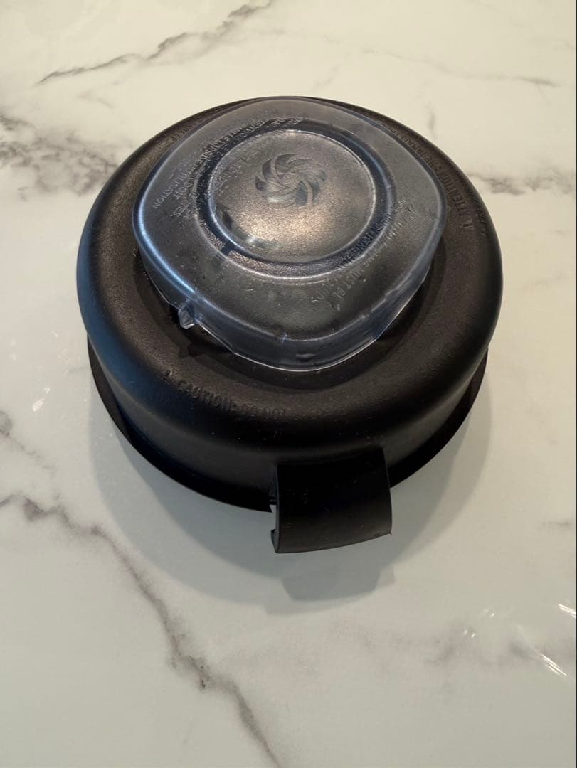 キッチン家電 Vitamix VM011