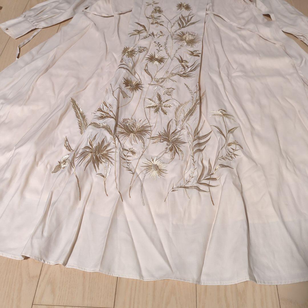 Ameri　MADELYN EMBROIDERY DRESS