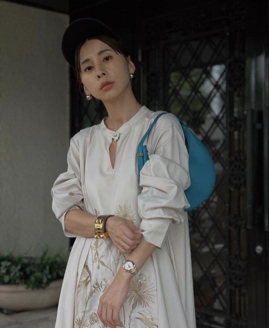 Ameri　MADELYN EMBROIDERY DRESS