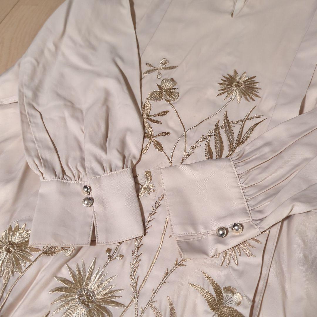 Ameri　MADELYN EMBROIDERY DRESS