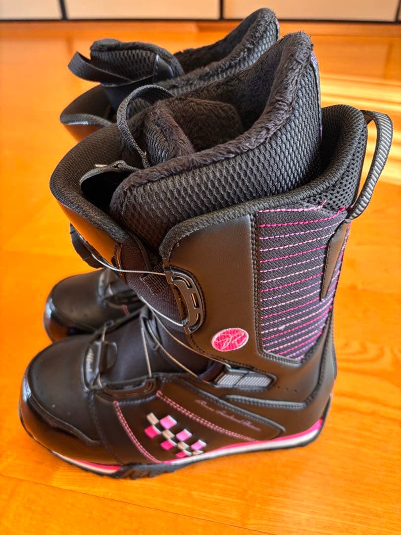 ほぼ未使用　スノーボード ブーツ 24.5 （約1時間 雪上歩行のみ）ダイヤル