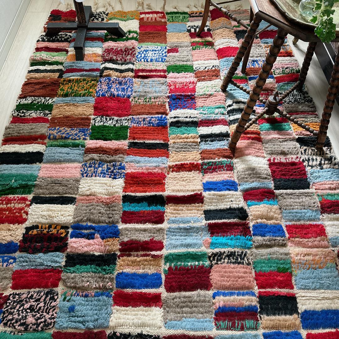 モロッコ製ラグ147 レア マルチカラー レッド ミント ブルー グリーン