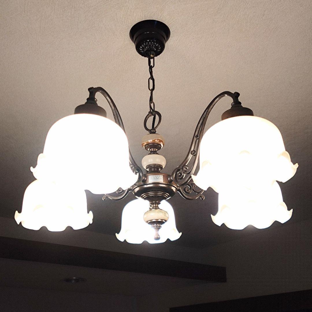 【ルパンヒデロウ様お取り引き品】フラワーモチーフ アンティーク シャンデリア