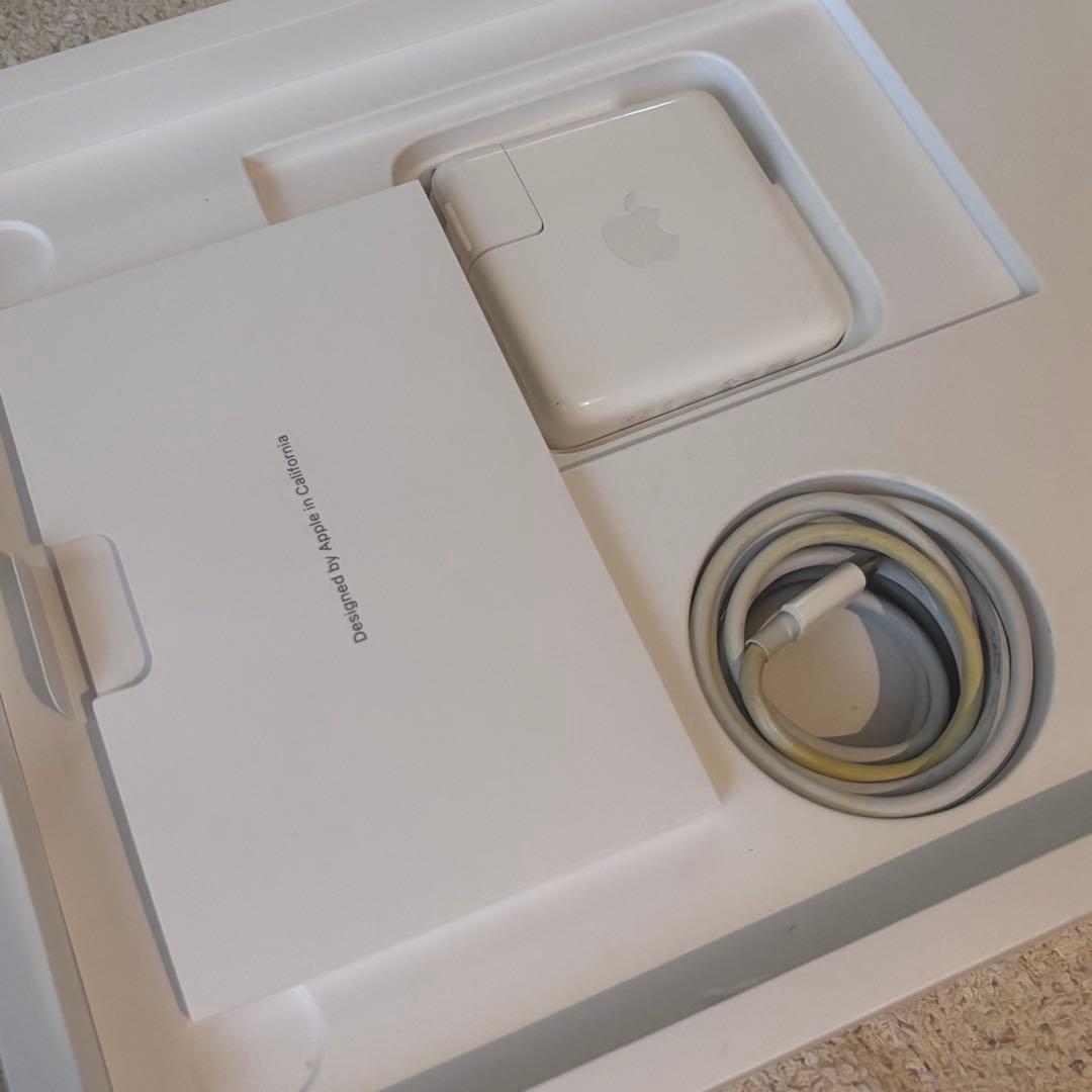 MacBook Pro 1インチ M1 8GB 256GB 2020