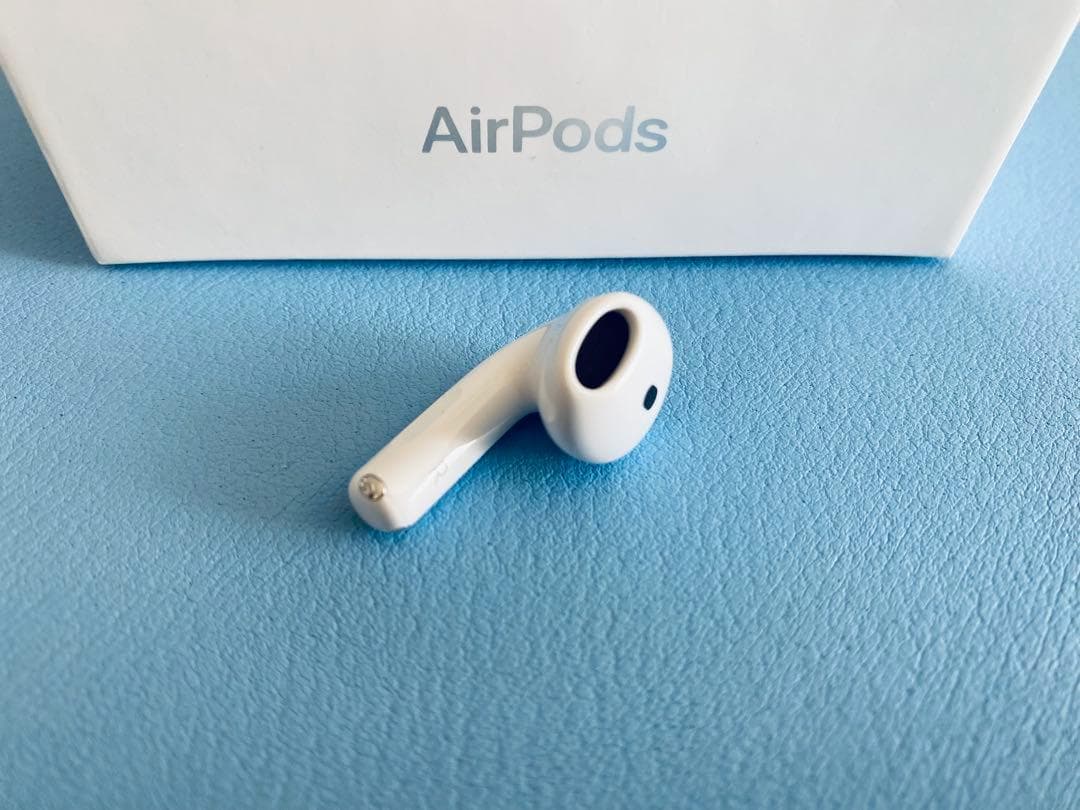 AirPods 第4世代 R片耳 右耳のみ イヤホン A3055 MOPS