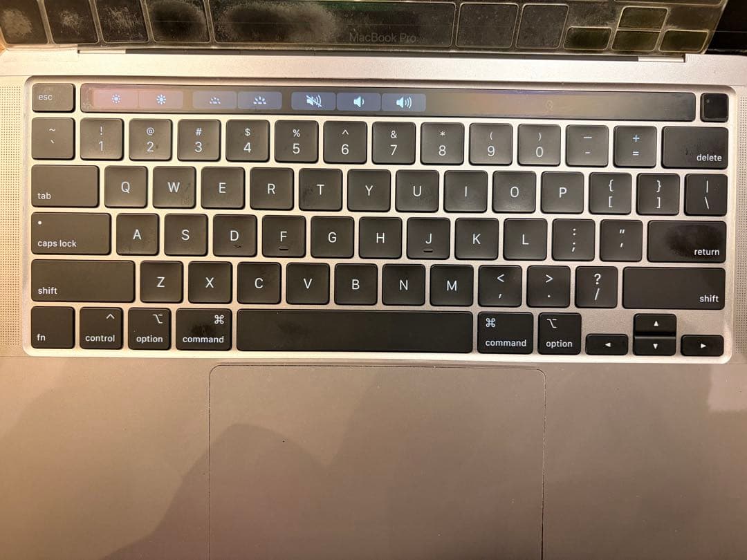 MacBook Pro 13インチ corei7 32GB 1TB US
