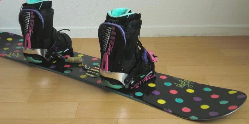 【送料込】スノーボード4点セット（板、ブーツ24cm、ビンディング、ケース）