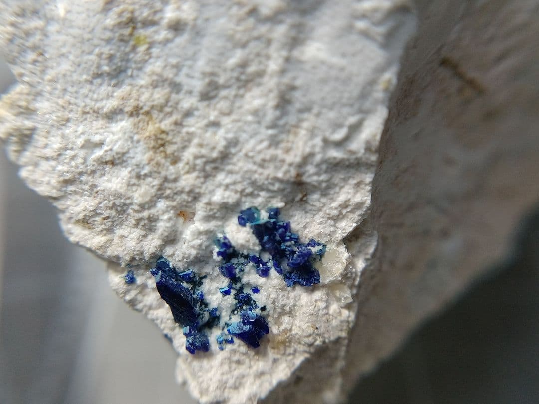 ご*う様 国産鉱物　逸見石　7.5mm　原石　ヘンミライト　鉱物標本