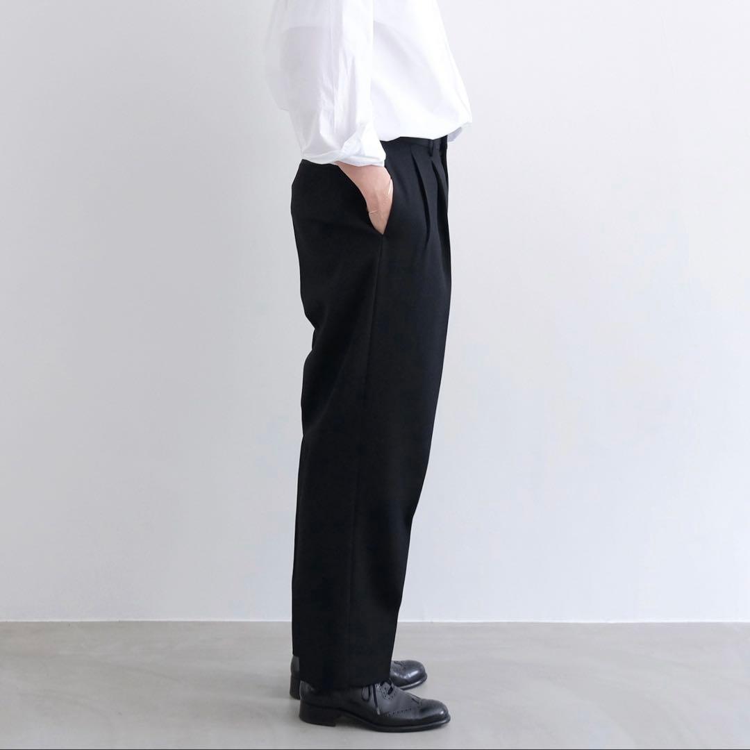 新春セールHEUGN E 2PLEATED TROUSERS NAVY