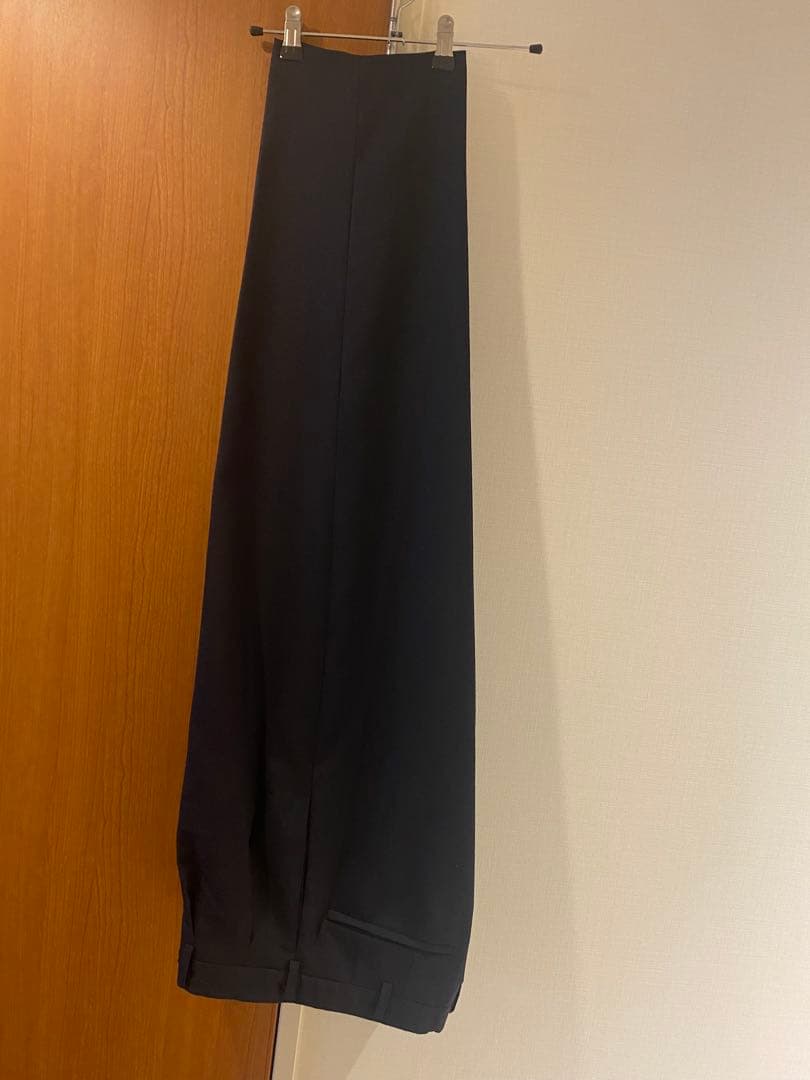 新春セールHEUGN E 2PLEATED TROUSERS NAVY