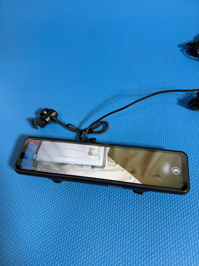 ドライブレコーダー ZDR 038 ルームミラー型 1カメラ付き。